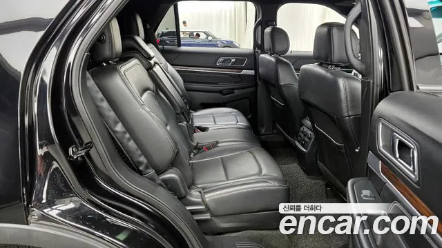 Ford Explorer 2016 — фото 12