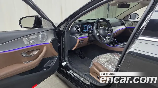 Mercedes-Benz E-Class 2020 — фото 10