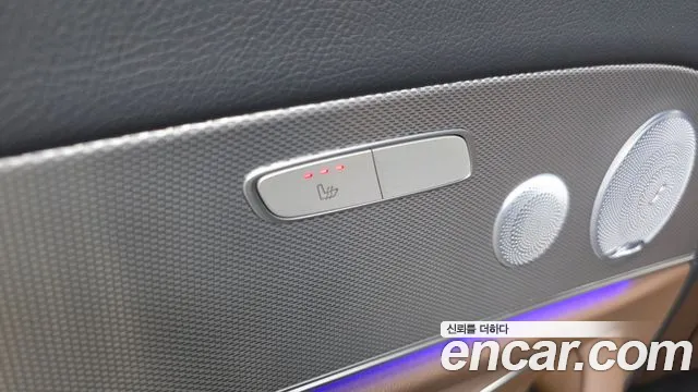 Mercedes-Benz E-Class 2020 — фото 18
