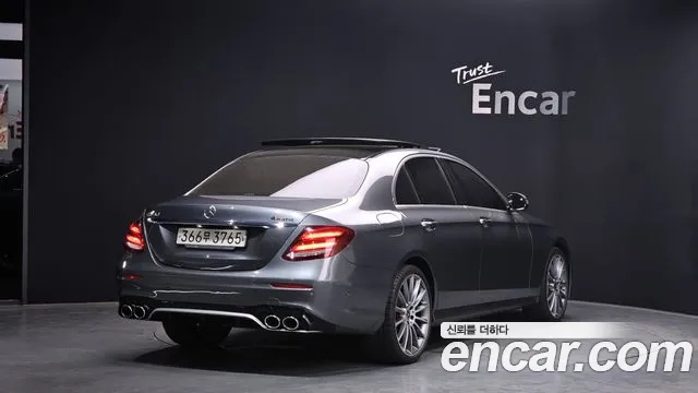 Mercedes-Benz E-Class 2019 — фото 2