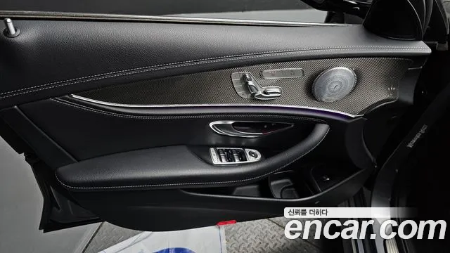 Mercedes-Benz E-Class 2019 — фото 14