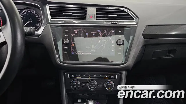 Volkswagen Tiguan 2018 — фото 14