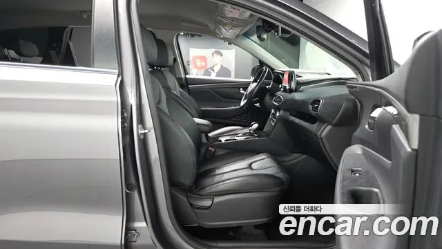 Hyundai Santafe 2020 — фото 15