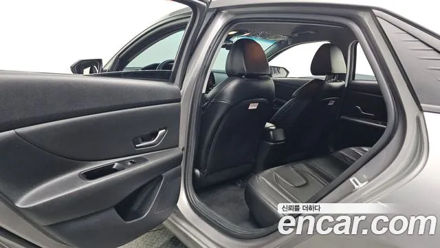 Hyundai AVANTE 2021 — фото 11