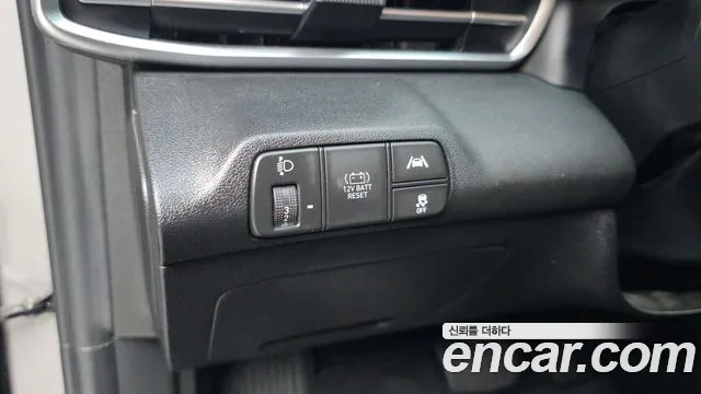 Hyundai AVANTE 2021 — фото 14