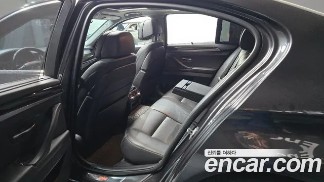 BMW 5-Series 2015 — фото 11