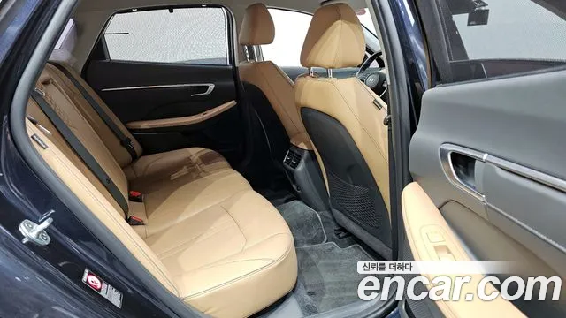 Hyundai Sonata 2021 — фото 18