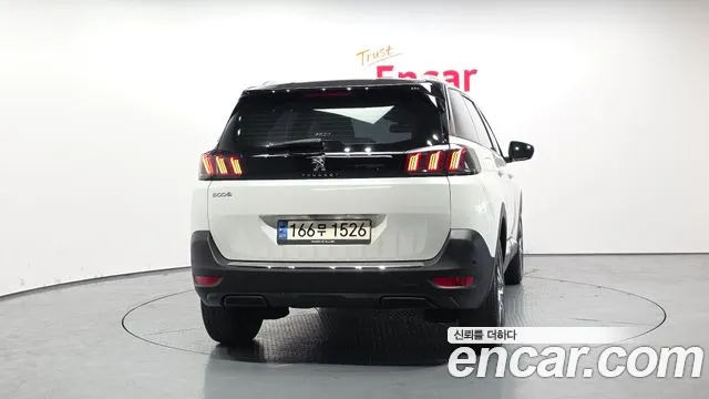 Peugeot 5008 2022 — фото 4