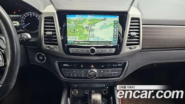 KG_Mobility_Ssangyong Rexton 2018 — фото 16