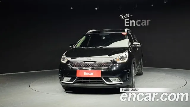 Kia Niro 2017 — фото 3
