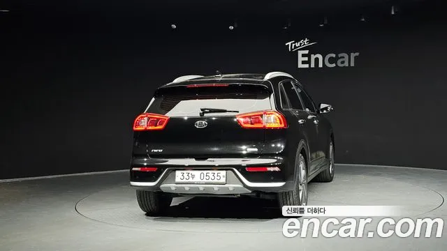 Kia Niro 2017 — фото 4