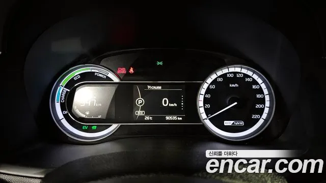 Kia Niro 2017 — фото 8