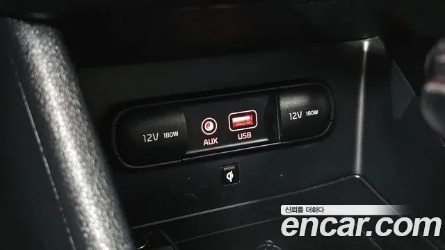 Kia Niro 2017 — фото 12