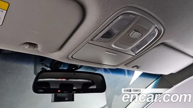 Kia Niro 2017 — фото 19