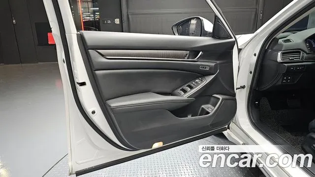 Honda Accord 2019 — фото 14