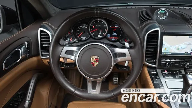 Porsche Cayenne 2011 — фото 14
