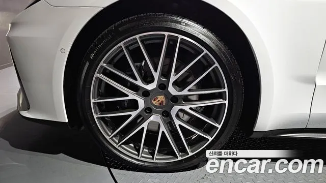 Porsche Panamera 2024 — фото 19