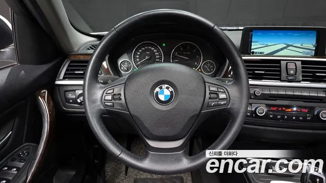 BMW 3-Series 2015 — фото 13