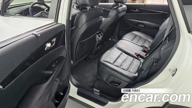 Kia Sorento 2015 — фото 12