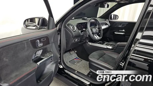 Mercedes-Benz GLB-Class 2024 — фото 13