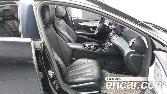Mercedes-Benz CLS-Class 2019 — фото 11