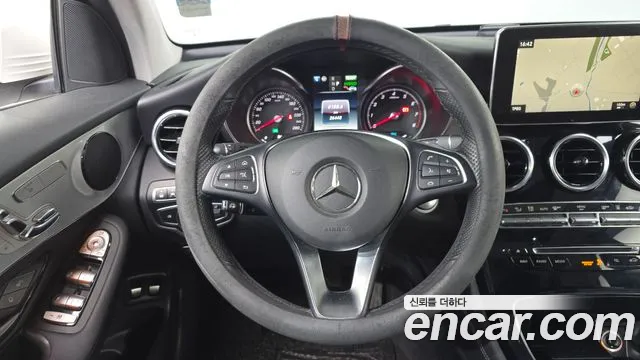 Mercedes-Benz GLC-Class 2019 — фото 19