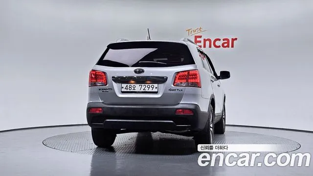 Kia Sorento 2010 — фото 4