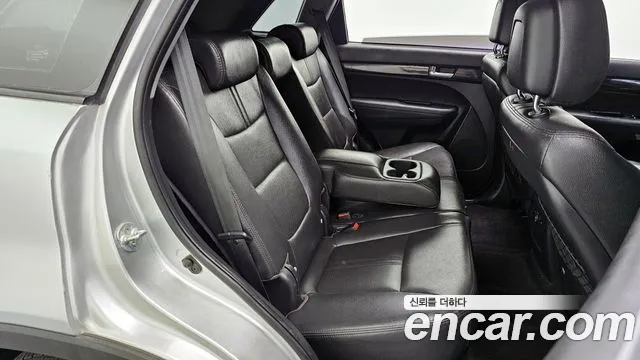 Kia Sorento 2010 — фото 11