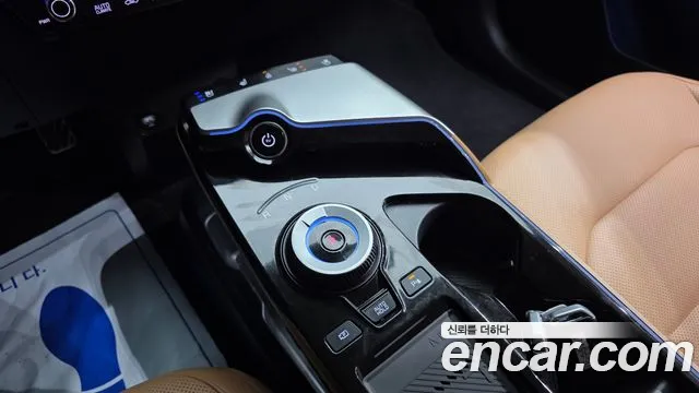 Kia EV6 2023 — фото 12