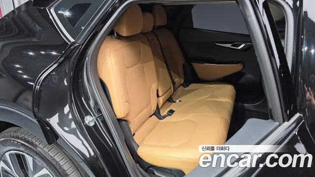 Kia EV6 2023 — фото 17