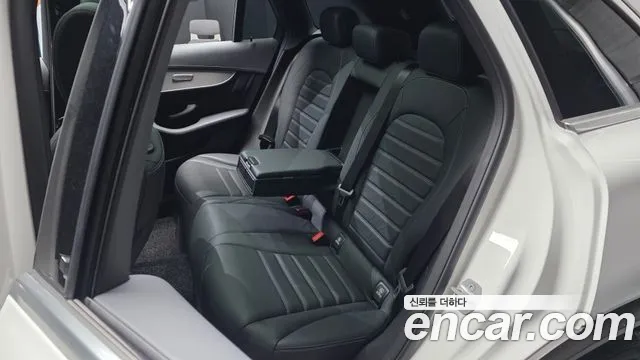 Mercedes-Benz GLC-Class 2021 — фото 18