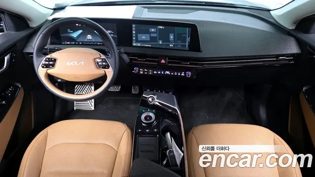 Kia EV6 2023 — фото 10