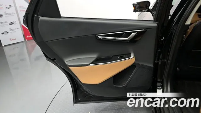 Kia EV6 2023 — фото 14