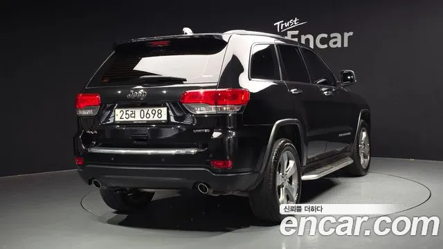 Jeep Cherokee 2015 — фото 2