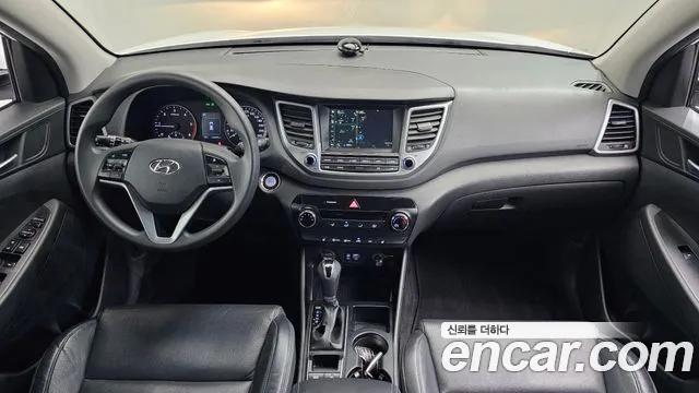 Hyundai Tucson 2016 — фото 10