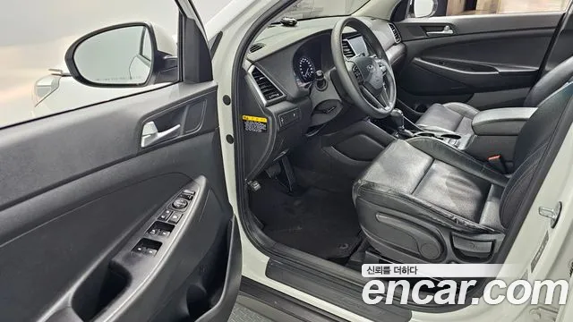 Hyundai Tucson 2016 — фото 13