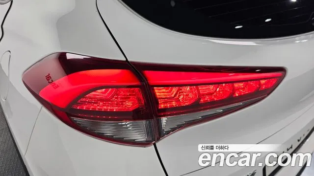 Hyundai Tucson 2016 — фото 9