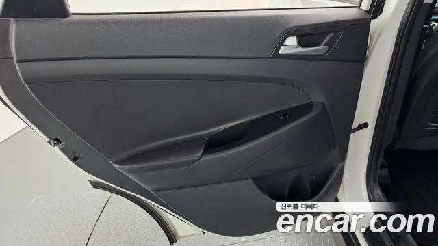 Hyundai Tucson 2016 — фото 15