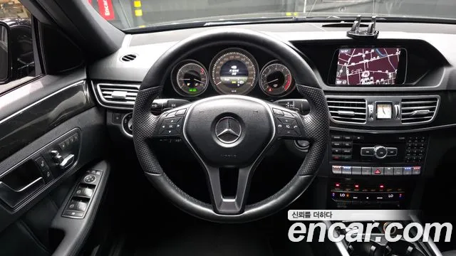 Mercedes-Benz E-Class 2014 — фото 13