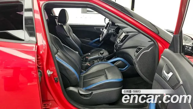 Hyundai Veloster 2015 — фото 17