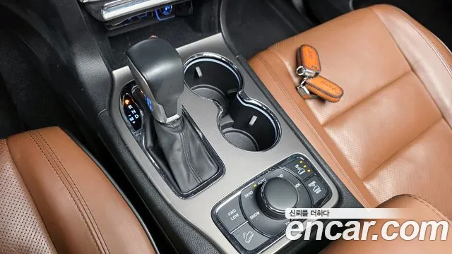 Jeep Cherokee 2021 — фото 12