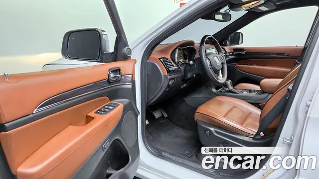 Jeep Cherokee 2021 — фото 13