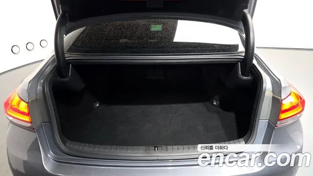 Hyundai Genesis 2015 — фото 17