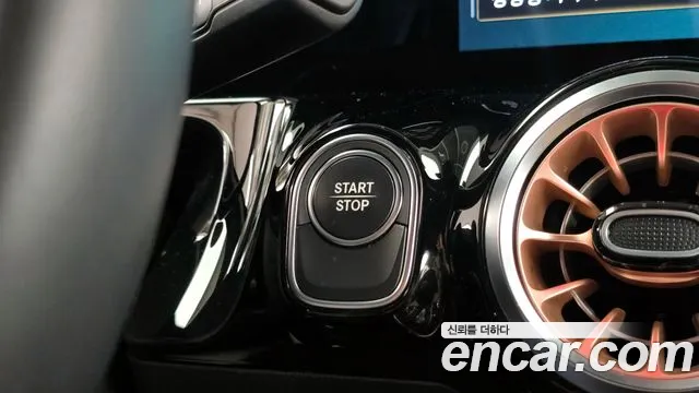 Mercedes-Benz EQA 2021 — фото 16