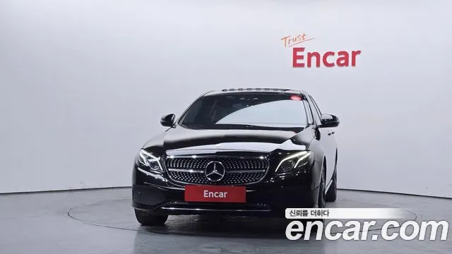 Mercedes-Benz E-Class 2017 — фото 3