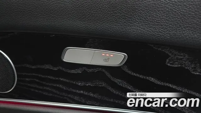 Mercedes-Benz E-Class 2017 — фото 17