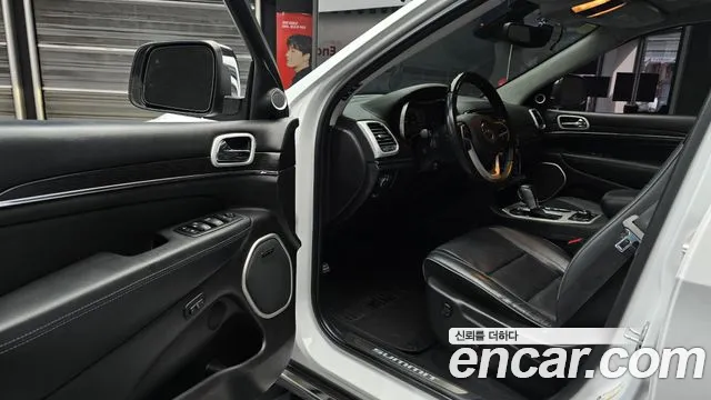 Jeep Cherokee 2020 — фото 13