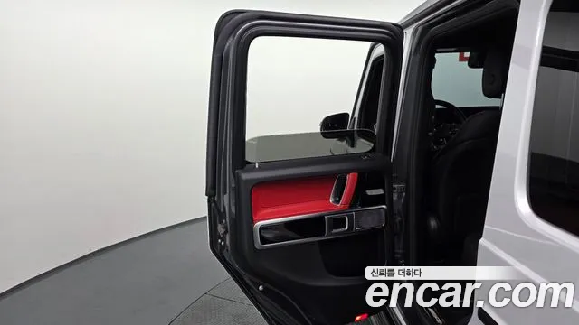 Mercedes-Benz G-Class 2019 — фото 15