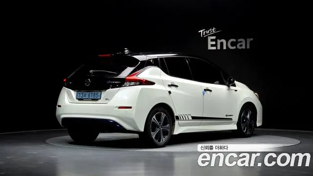 Nissan Leaf 2019 — фото 2