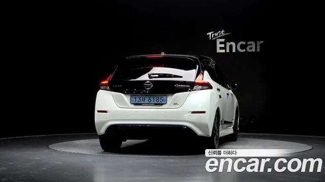 Nissan Leaf 2019 — фото 4